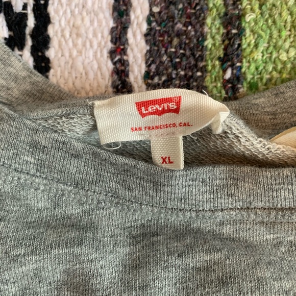 Levi’s sweatshirt - Picture 3 of 3